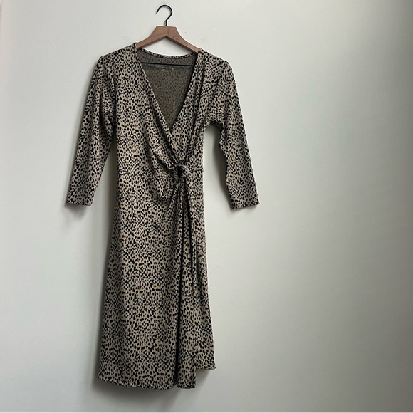 Soft Surroundings Damaria Wrap Dress Leopard Animal Print M 2FY01 midi - Picture 5 of 12